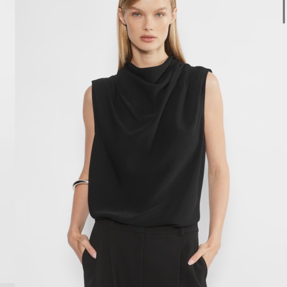 Aritzia Babaton Carter top in black size medium